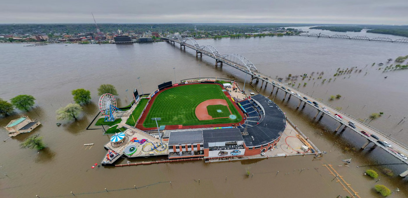 Davenport, Iowa Flooding A 360 Drone Photo Christopher Sherman